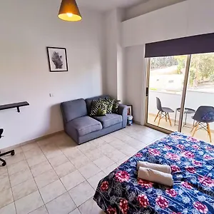 central-square-nomadic-rooms.hotelsatayianapa.com/